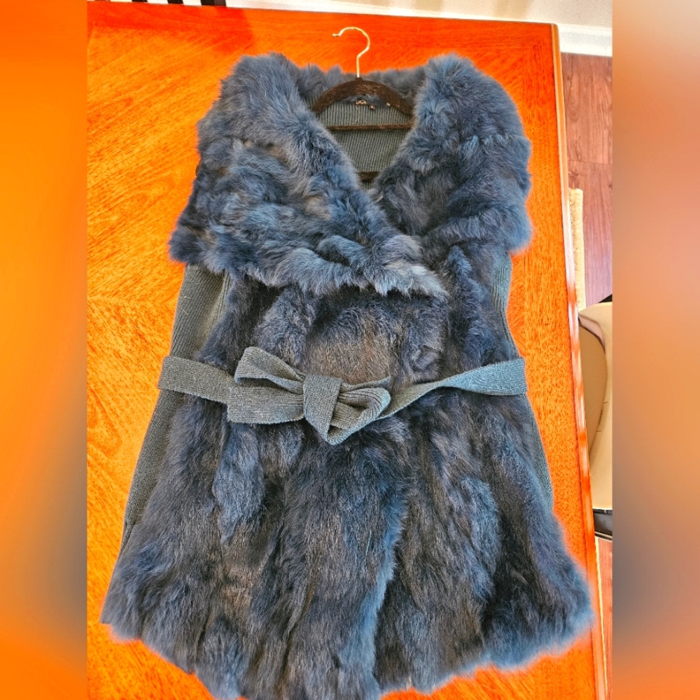 Natural Rabbit Fur Knit Back Vest, Great Condition, Blue, Size L